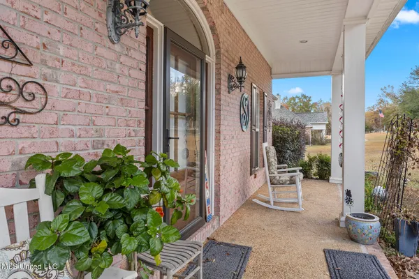 $540,000 | 117 Holly Bush Place, Brandon, MS 39047