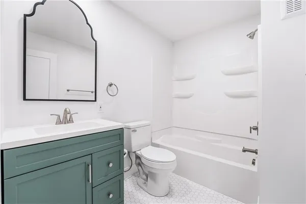 $655,000 | 284 Myoma Road, Mars, PA 16046