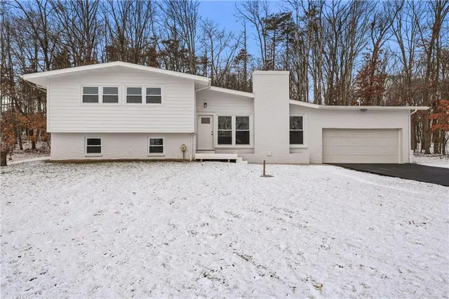 $665,000 | 284 Myoma Road, Mars, PA 16046