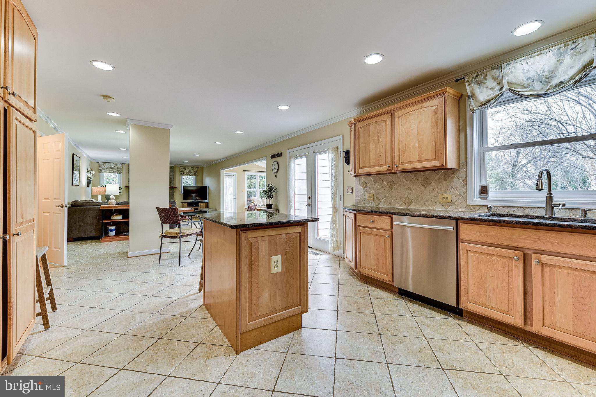 2703 East Ridge Court Oakton, VA 22124 - Photo 8 of 45