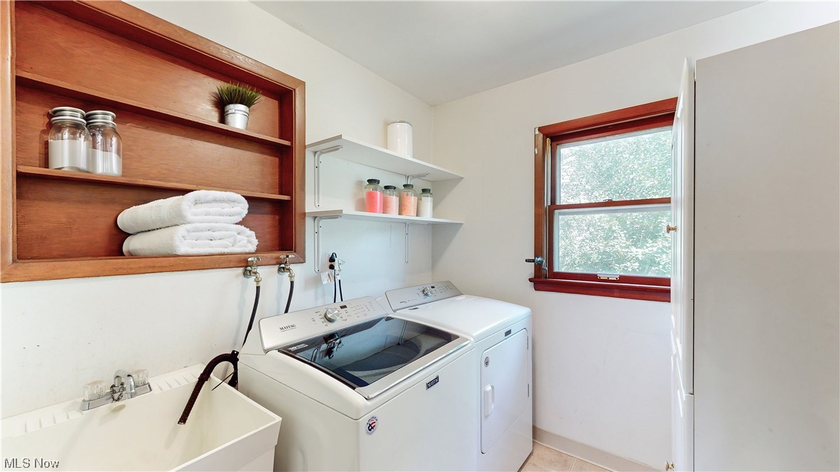 5679 Falkirk Road Cleveland, OH 44124 - Photo 11 of 24 Gallery Image 11