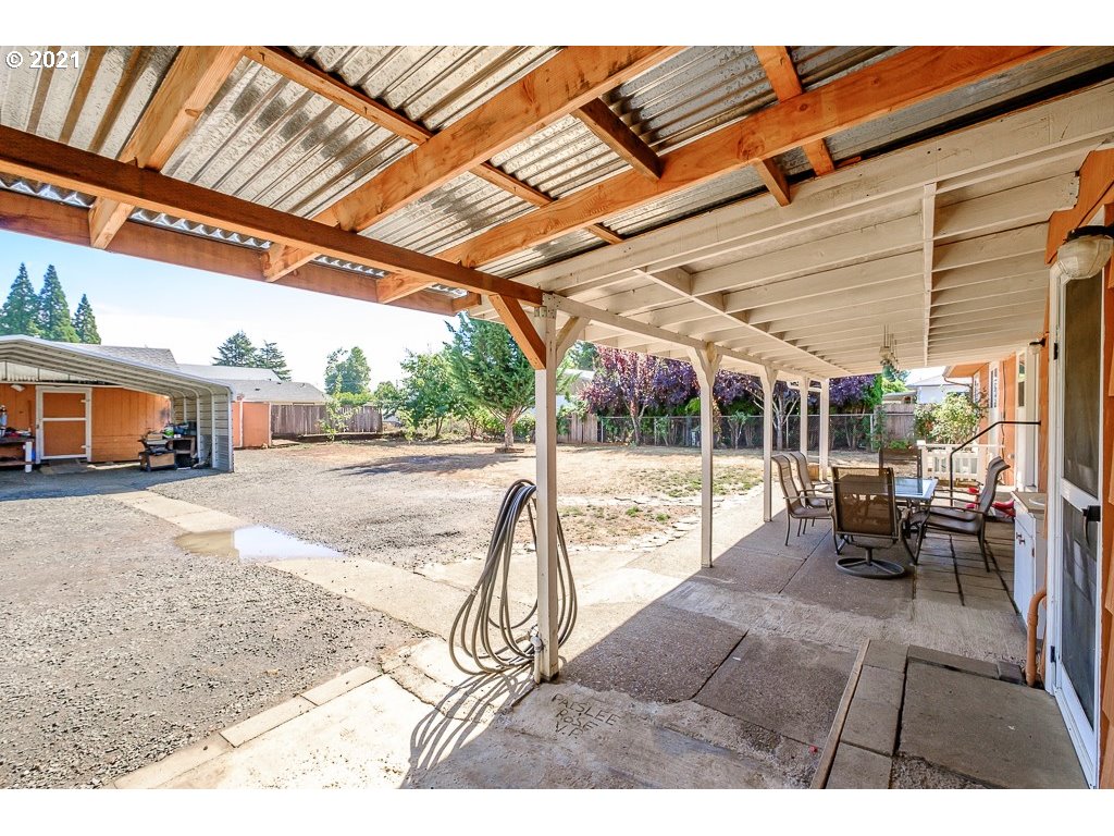 188 Northeast Polk Station Road Dallas, OR 97338 - Photo 21 of 28 Gallery Image 21