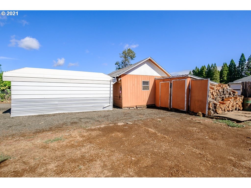 188 Northeast Polk Station Road Dallas, OR 97338 - Photo 28 of 28 Gallery Image 28