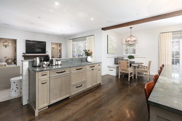 39 Worthington Road Brookline, MA 02446 - Photo 11 of 40