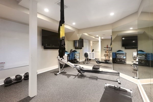 39 Worthington Road Brookline, MA 02446 - Photo 31 of 40