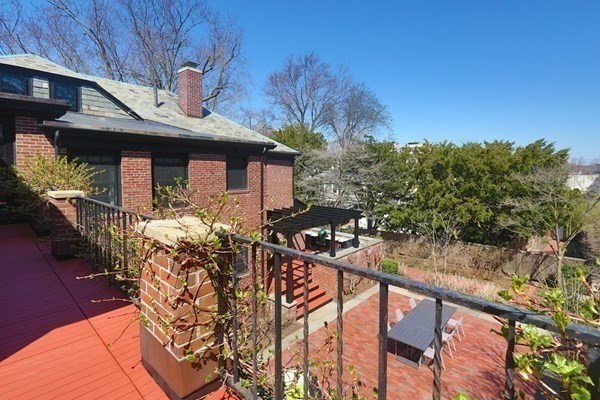 39 Worthington Road Brookline, MA 02446 - Photo 32 of 40