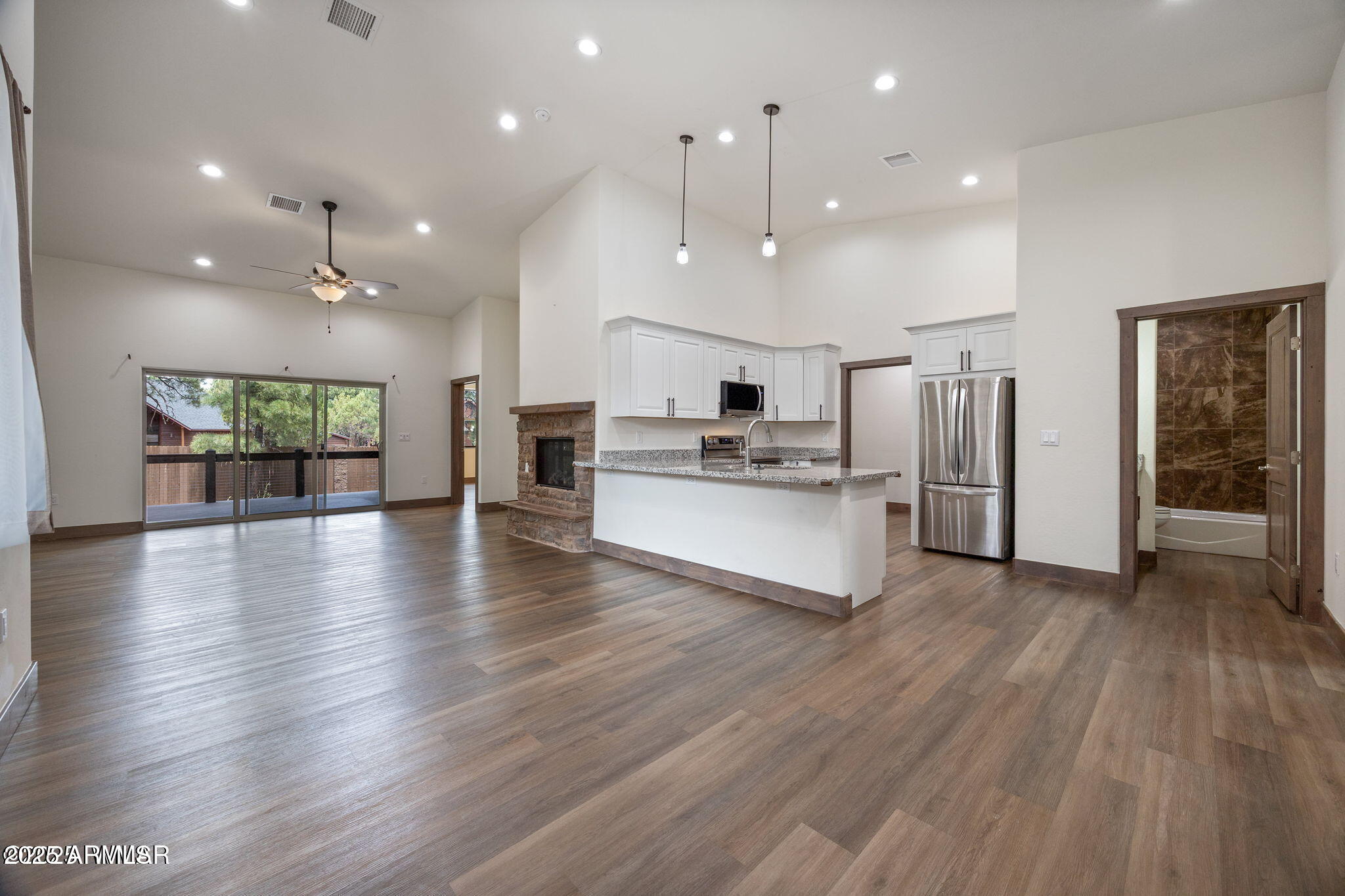 2850 West Villa Loop Show Low, AZ 85901 - Photo 8 of 29 8