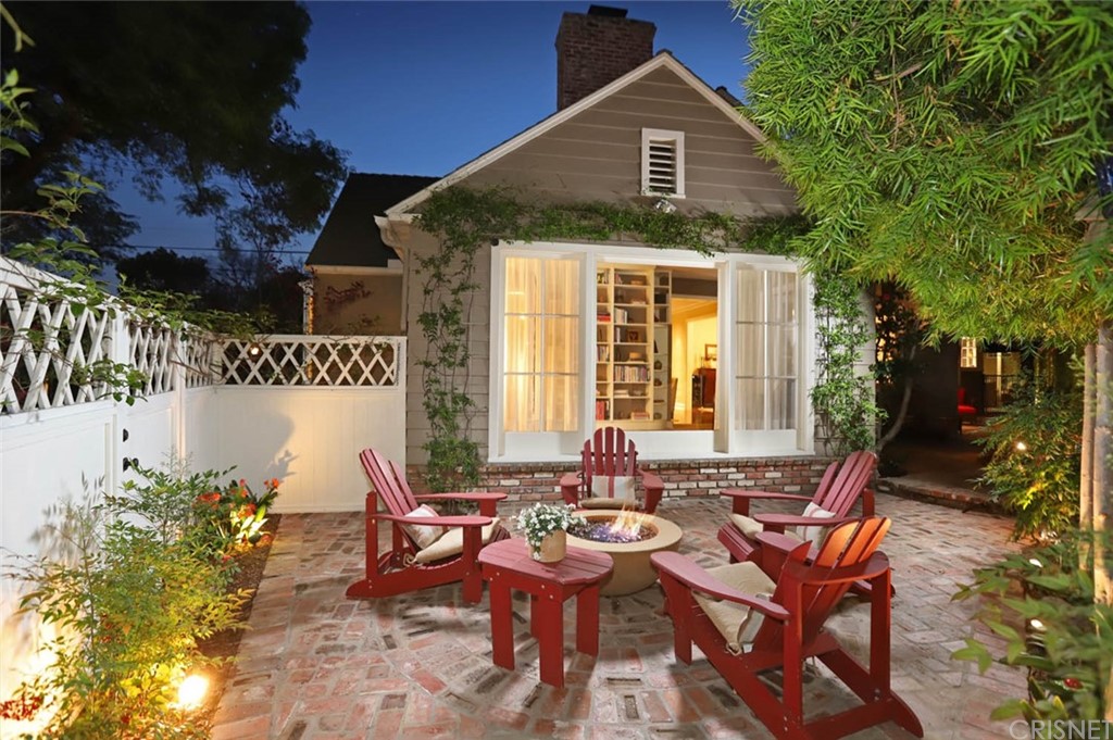 206 Sierra View Road Pasadena, CA 91105 - Photo 35 of 46 a view of a patio with table and chairs and potted plants