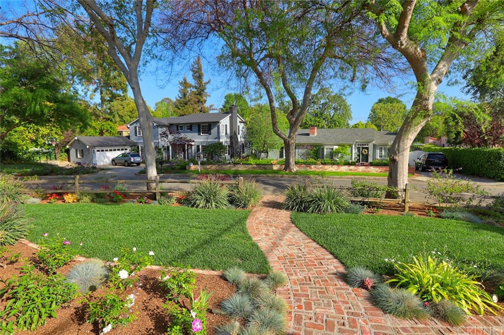 206 Sierra View Road Pasadena, CA 91105 - Photo 9 of 46