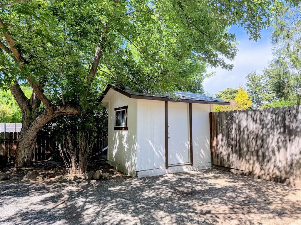 9390 Lott Road Durham, CA 95938 - Photo 28 of 40 Great storage shed!