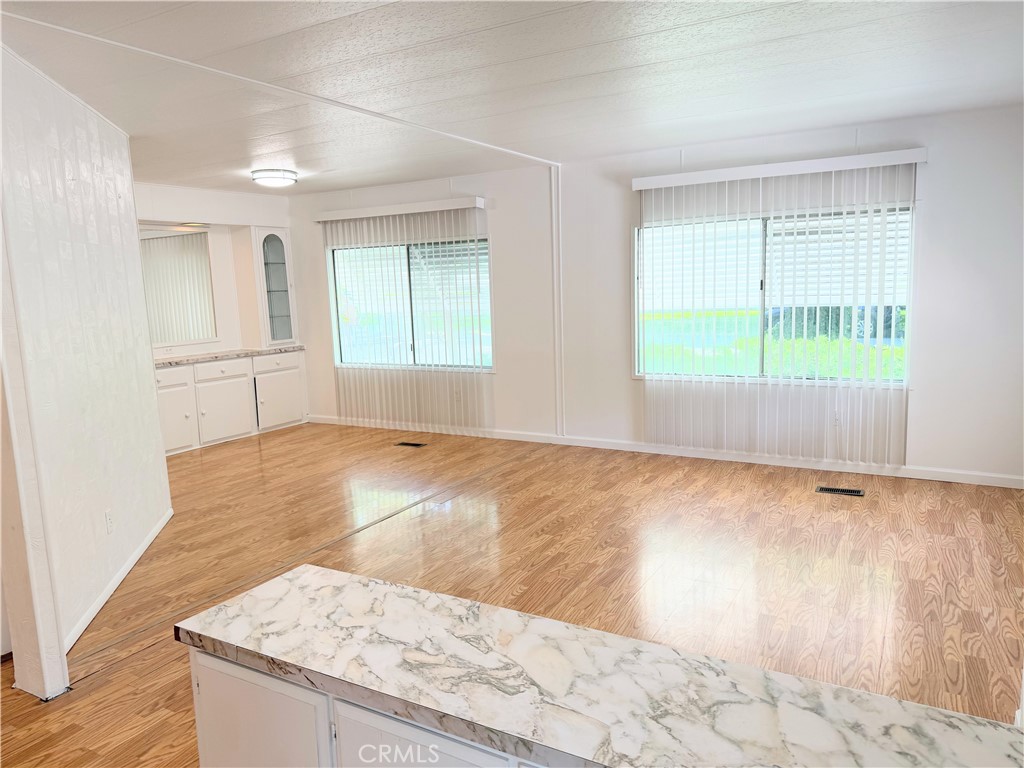 9390 Lott Road Durham, CA 95938 - Photo 4 of 40 Dining Area with built-in cabinets!
