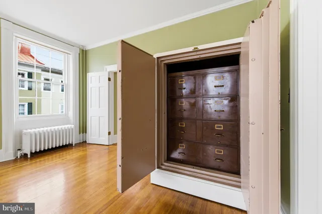 $429,900 | 221 West Main Street, Luray, VA 22835