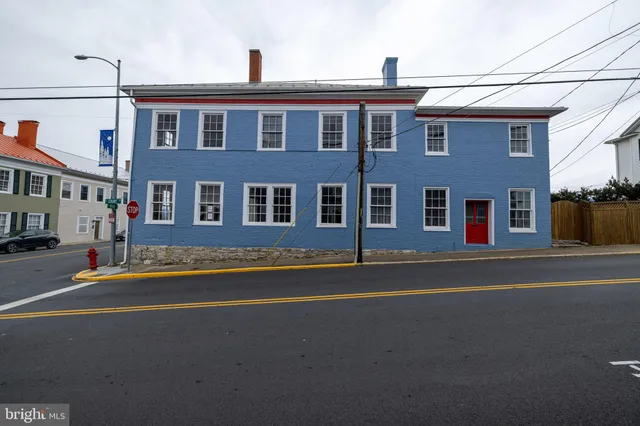 $429,900 | 221 West Main Street, Luray, VA 22835