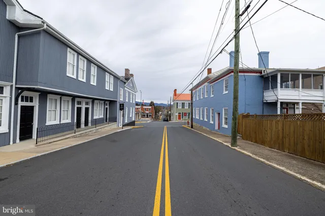 $429,900 | 221 West Main Street, Luray, VA 22835