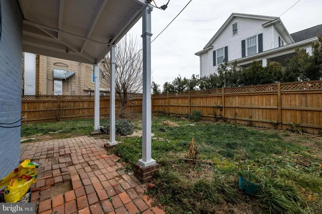 $429,900 | 221 West Main Street, Luray, VA 22835