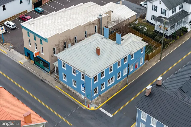 $429,900 | 221 West Main Street, Luray, VA 22835