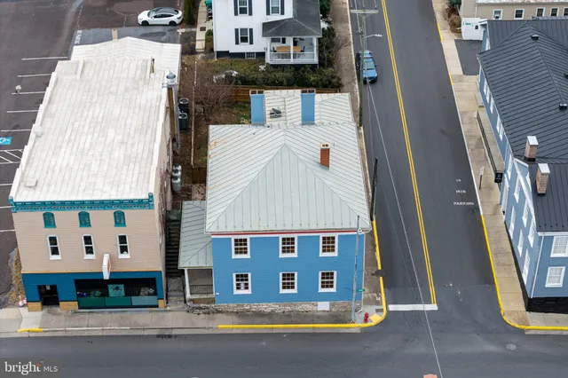 $429,900 | 221 West Main Street, Luray, VA 22835