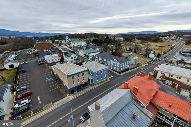 $429,900 | 221 West Main Street, Luray, VA 22835