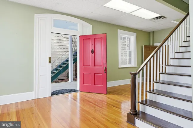 $429,900 | 221 West Main Street, Luray, VA 22835