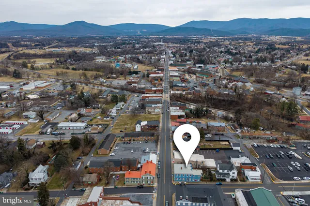 $429,900 | 221 West Main Street, Luray, VA 22835