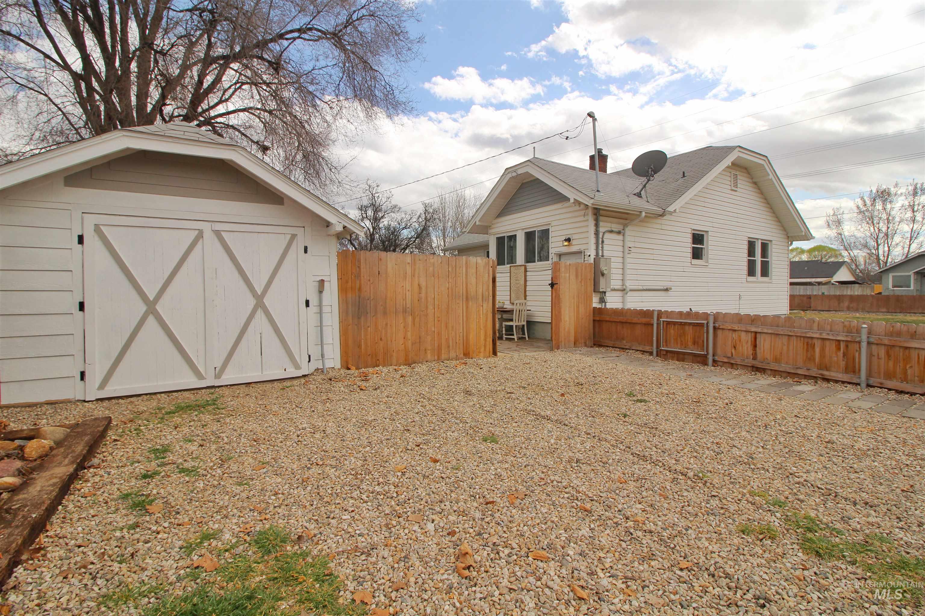 724 South Chestnut Street Nampa, ID 83686 - Photo 1 of 1