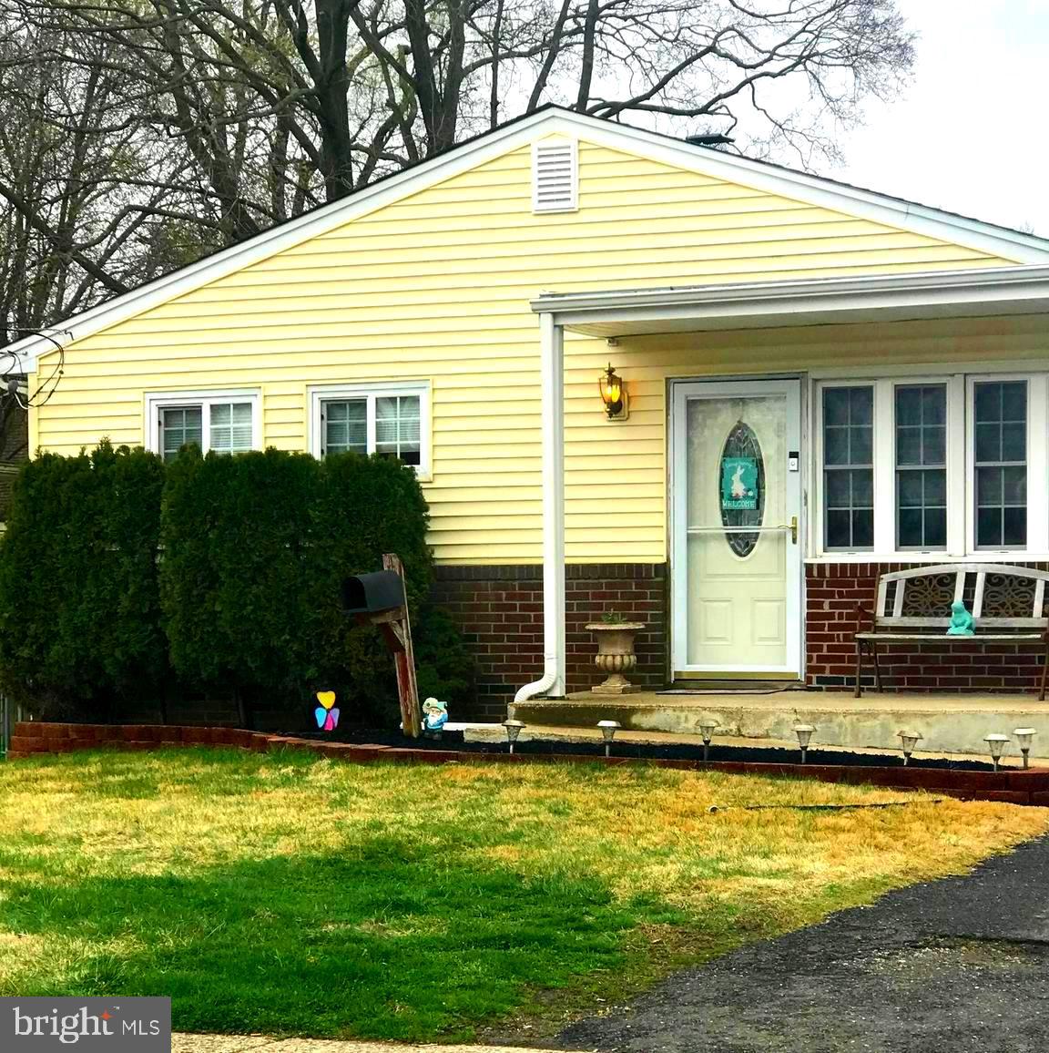 854 Woodlane Road Mount Holly, NJ 08060 - Photo 3 of 37 Gallery Image 3
