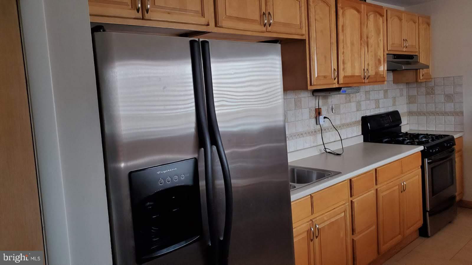 854 Woodlane Road Mount Holly, NJ 08060 - Photo 21 of 37 Kitchen. Updated as well.