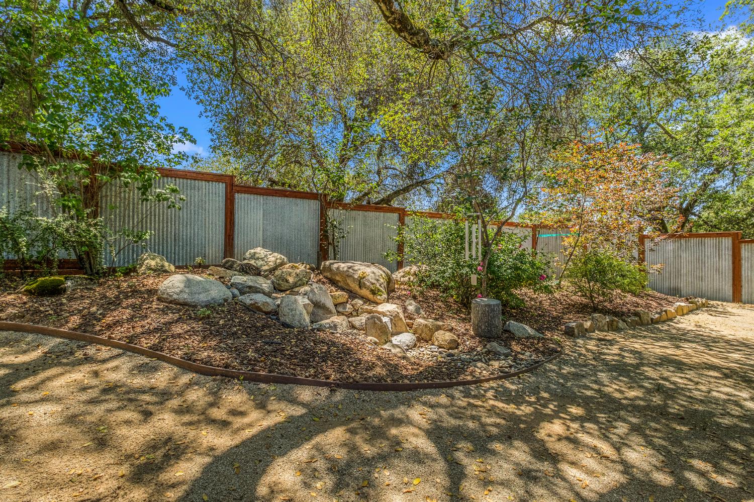 7401 Fairplay Road Somerset, CA 95684 - Photo 23 of 27