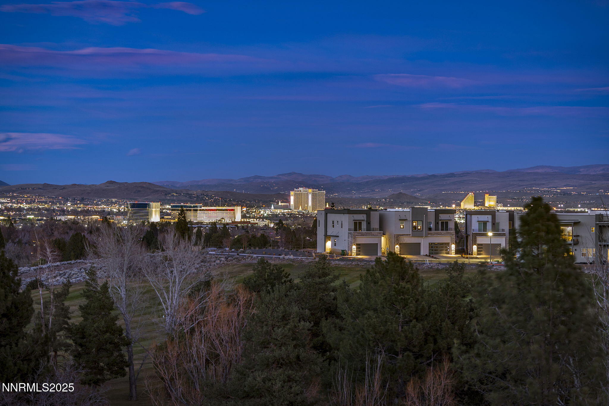 2636 Edgerock Road Reno, NV 89519 - Photo 44 of 54 a view of a large building