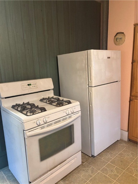 15 Airport Road Coventry, RI 02816 - Photo 18 of 22 Gallery Image 18