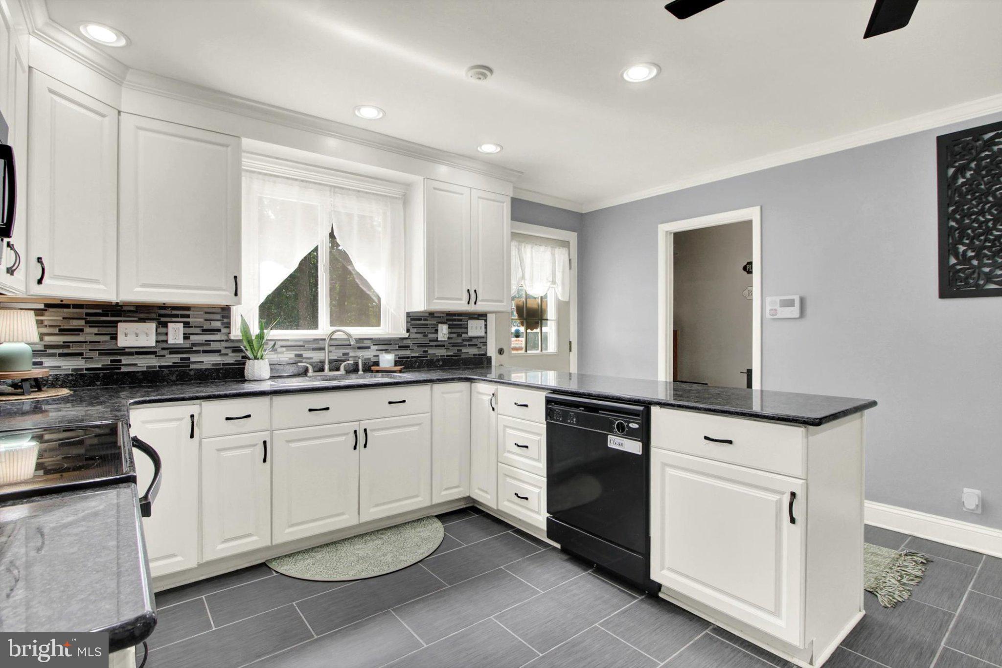 2245 Dr Stitely Road New Windsor, MD 21776 - Photo 13 of 33 .