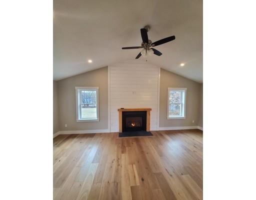 103 Youngs Road Lunenburg, MA 01462 - Photo 9 of 40