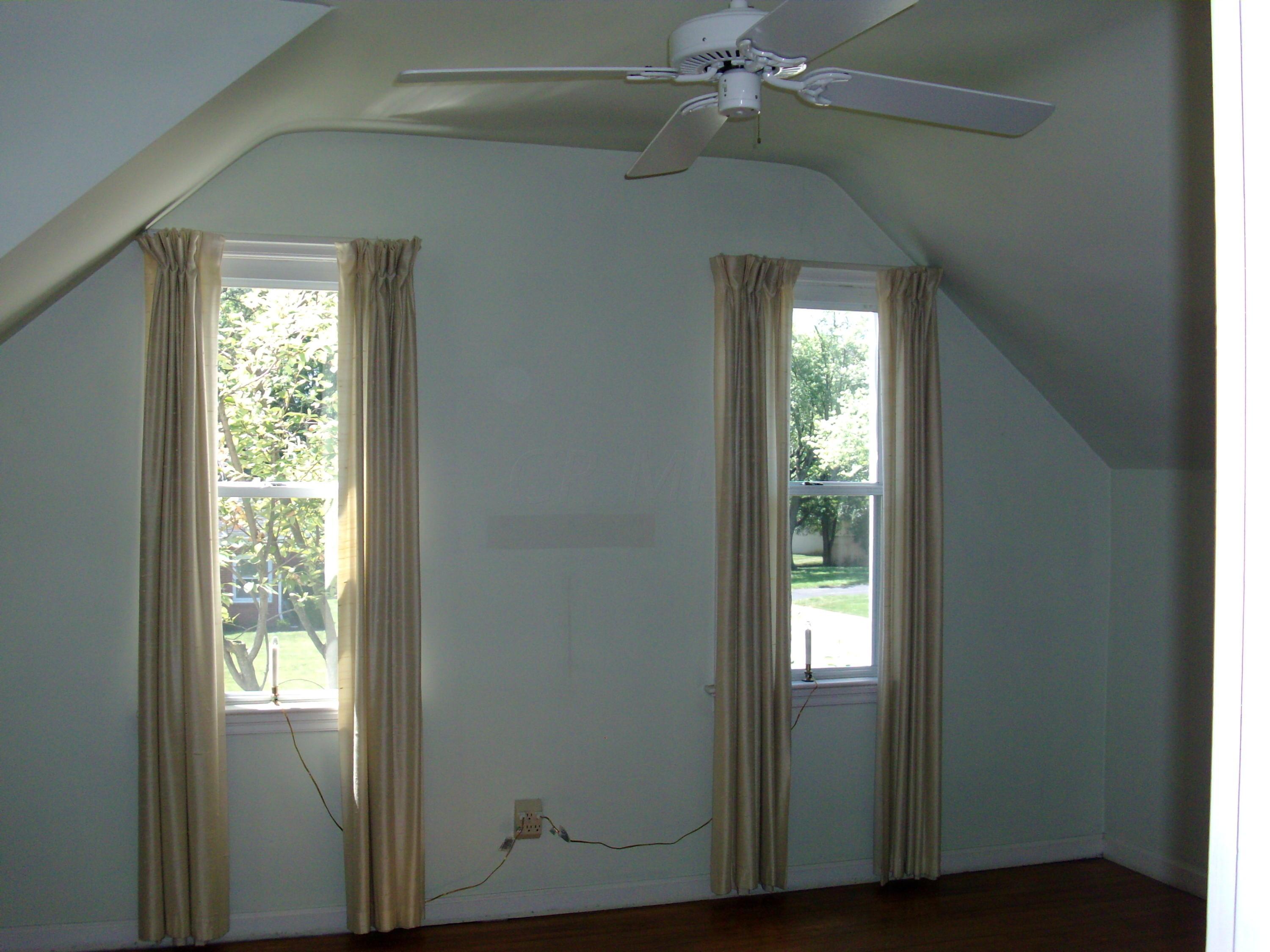 2390 Beaumont Road Upper Arlington, OH 43221 - Photo 13 of 28