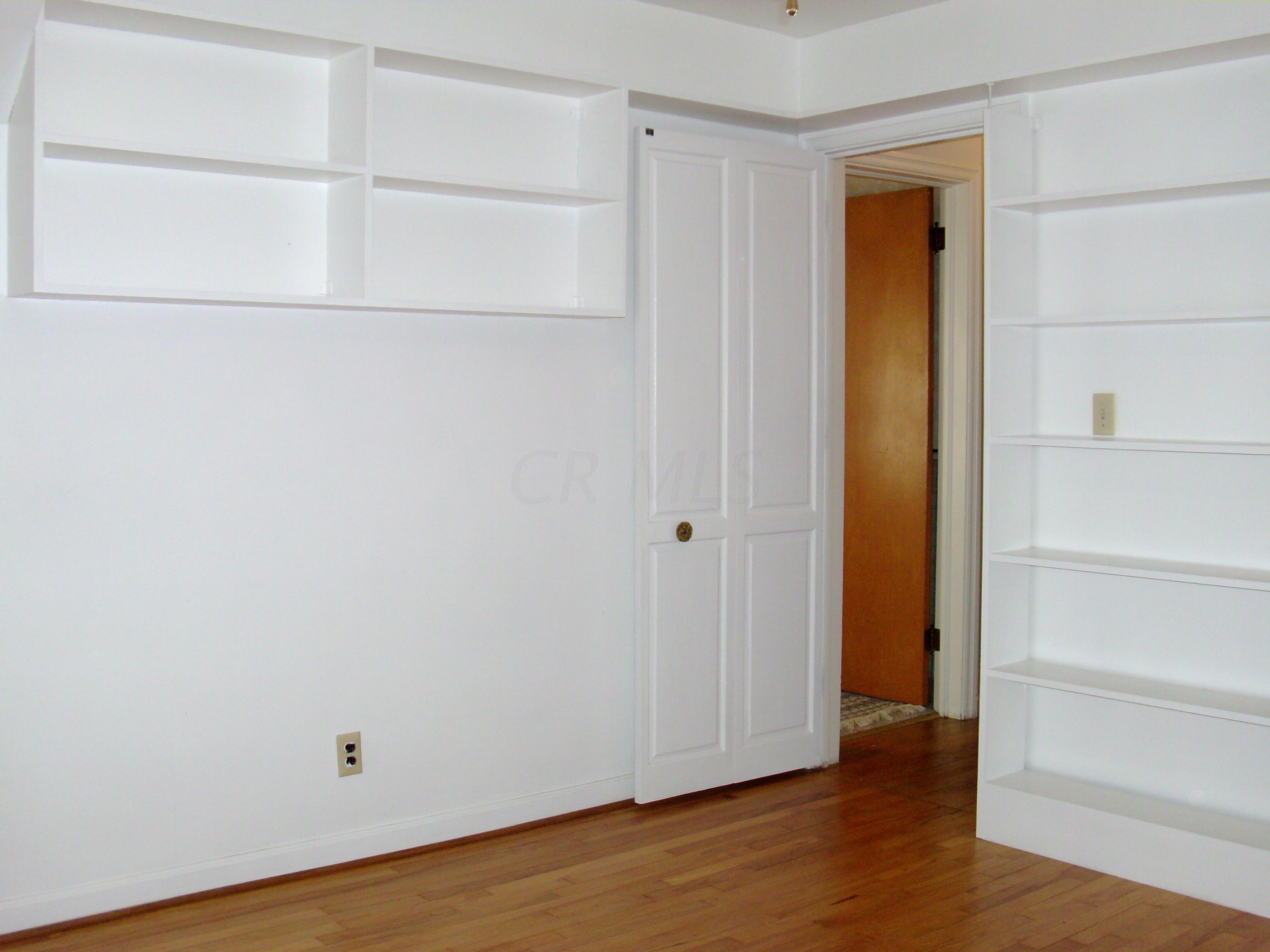 2390 Beaumont Road Upper Arlington, OH 43221 - Photo 17 of 28