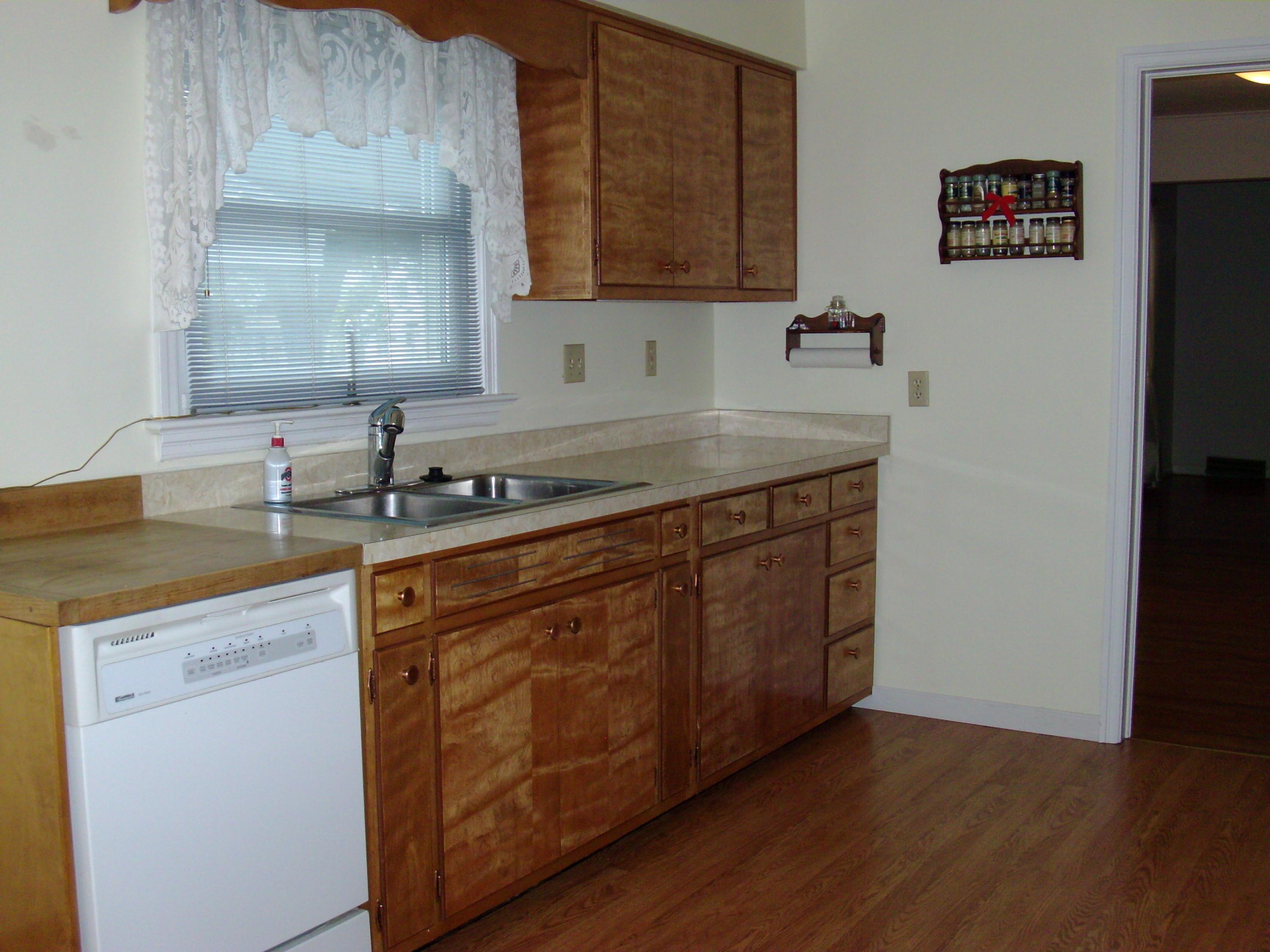 2390 Beaumont Road Upper Arlington, OH 43221 - Photo 7 of 28