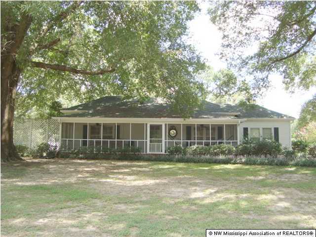 12438 Old Panola Road Como, MS 38619 - Photo 1 of 15 Primary Photo