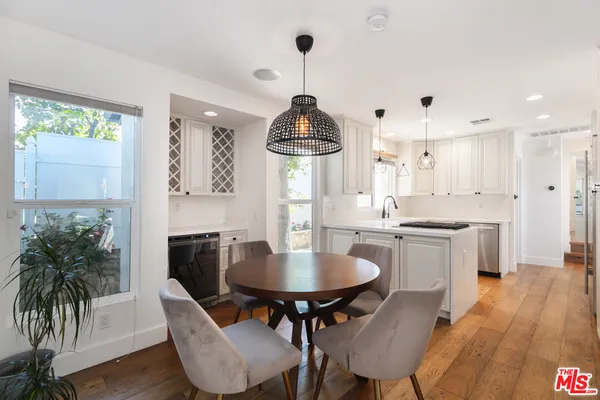 $1,149,000 | 5433 Tampa Avenue, Tarzana, CA 91356