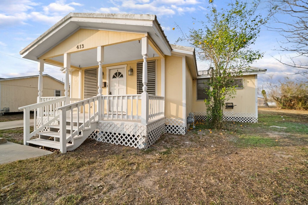 413 East Fulton Street Sinton, TX 78387 - Photo 22 of 27