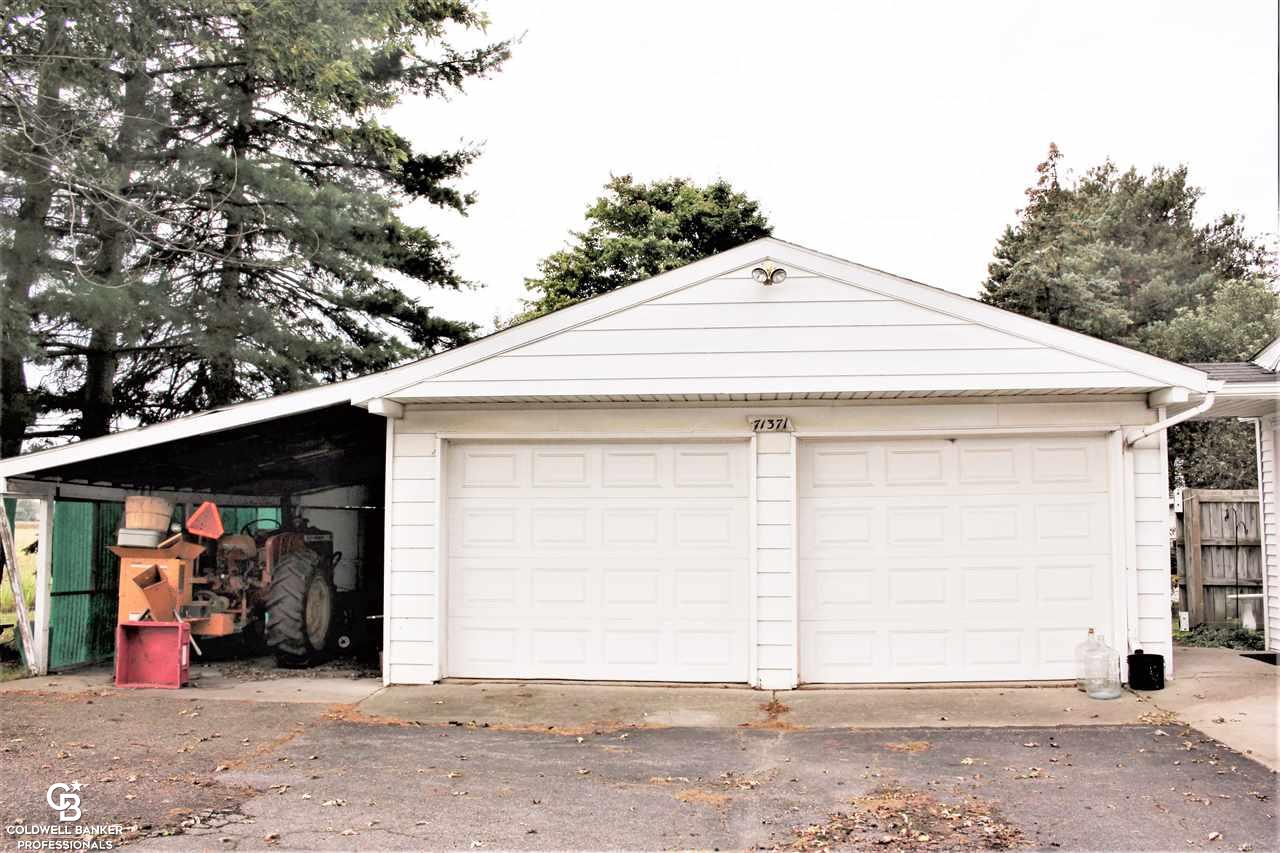 71371 Romeo Plank Road Armada, MI 48005 - Photo 10 of 33