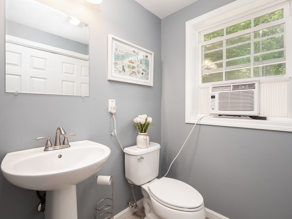 295 Bennett Road Ashby, MA 01431 - Photo 15 of 40