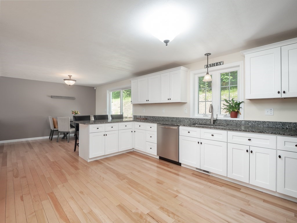 295 Bennett Road Ashby, MA 01431 - Photo 3 of 40