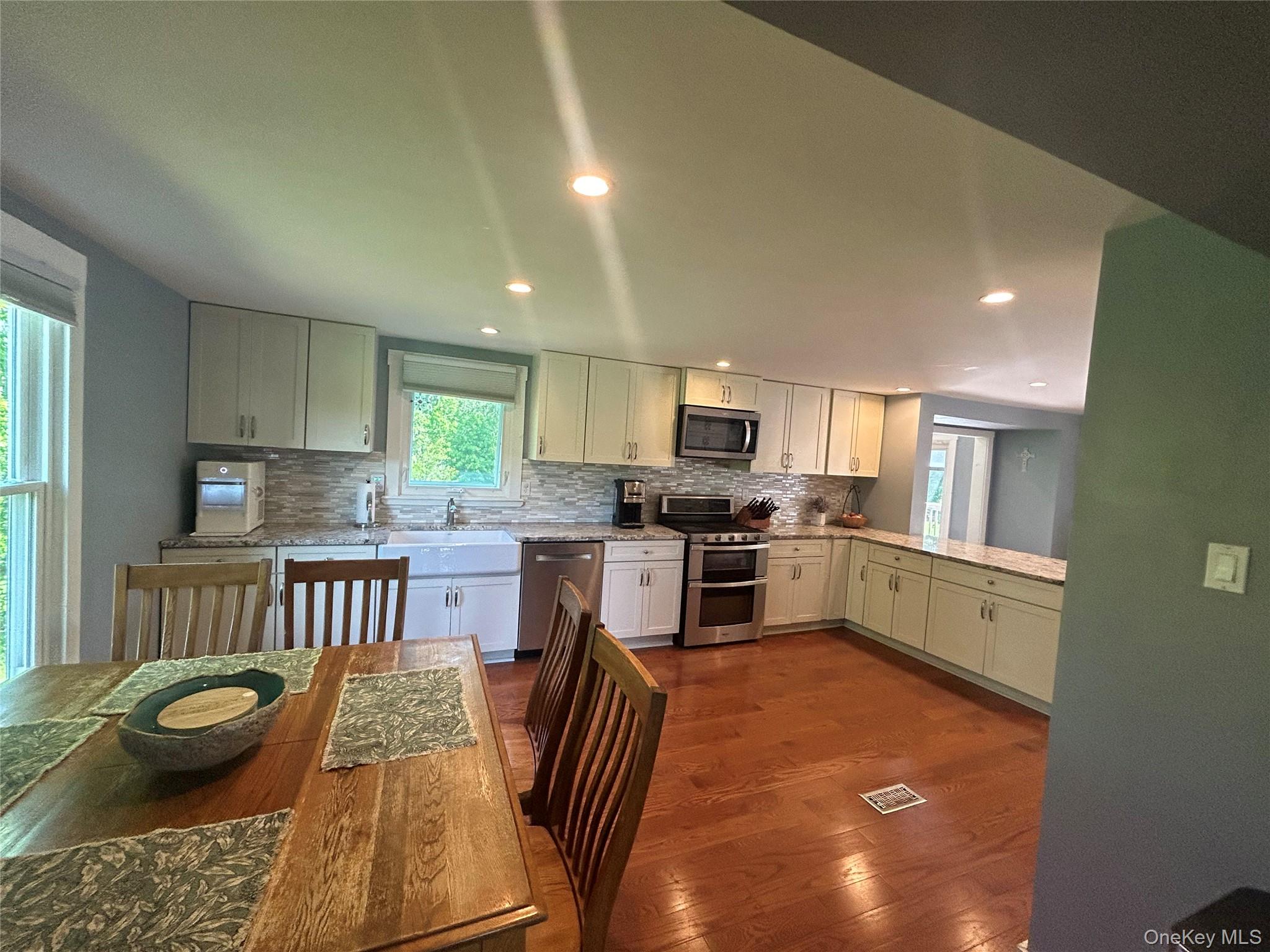 94 Jansen Road Pine Bush, NY 12566 - Photo 12 of 49
