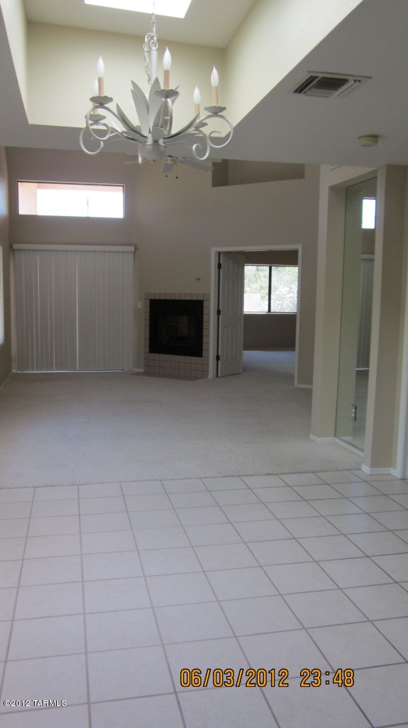 4978 North Valle Road Tucson, AZ 85750 - Photo 3 of 22