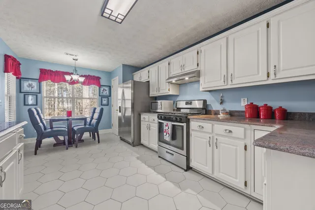 $315,000 | 11600 Spring Lake Way, Fayetteville, GA 30215