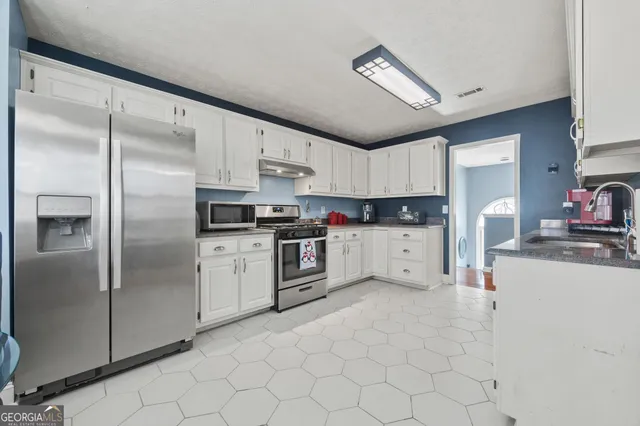 $315,000 | 11600 Spring Lake Way, Fayetteville, GA 30215