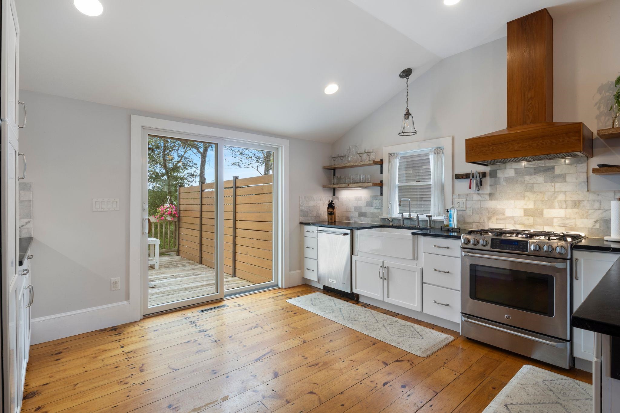 24 Walnut Avenue Hampton, NH 03842 - Photo 6 of 49 Gallery Image 6