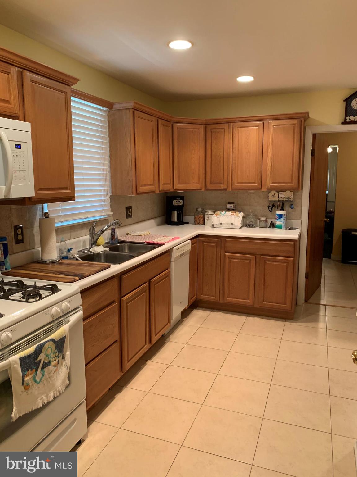 115 Erial Road Clementon, NJ 08021 - Photo 9 of 35