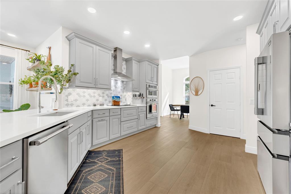 2304 Southwest Danforth Circle Palm City, FL 34990 - Photo 3 of 32