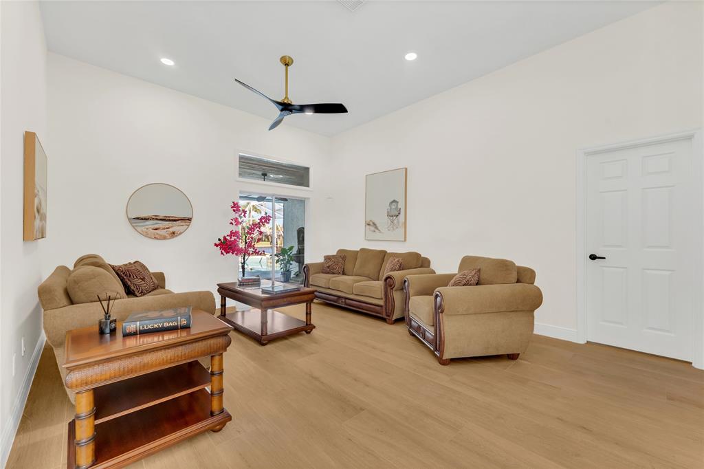 2304 Southwest Danforth Circle Palm City, FL 34990 - Photo 10 of 32