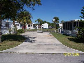 1213 Linda Road, Unit 14 Okeechobee, FL 34974 - Photo 4 of 4 Property facing canal